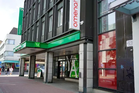 Omena Hotel Pori Отели рядом с достопримечательностью «Toejoen Taimiala Oy»