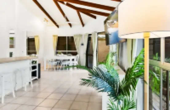 Green Cottage Trinity Beach I Pet Friendly I BBQ