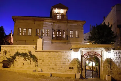 SEDİRLİ Konak Hotel