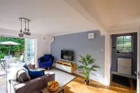 Riverwalk Apartment One Hotels in Datchet