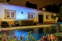 Farmhouse Sleeps 8 with Pool & Horses - Pools