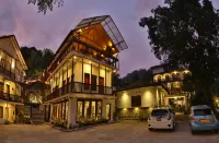 Sizzle Sports Club - Hostels