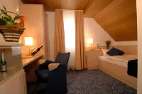 Adler Hotel Garni Hotels in Kongen