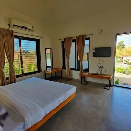 Shrubbery Palms Resort