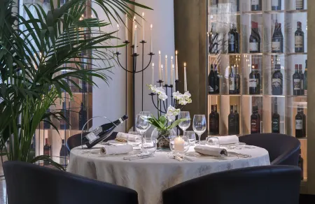 Europa Terme Boutique Hotel Отели рядом с достопримечательностью «Cristoforo Colombo»