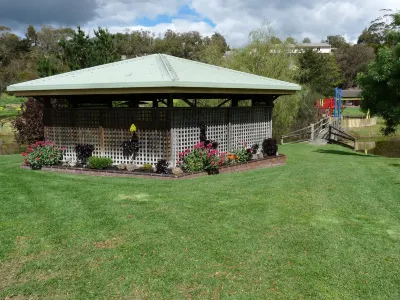 Barwon Valley Lodge Hotels near Fas Group Pty Ltd