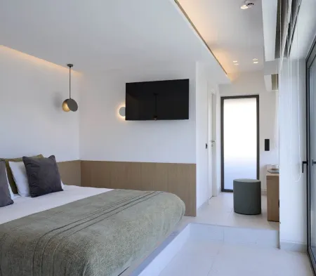 Twinn Downtown Piraeus, Santikos Collection Отели рядом с достопримечательностью «Microlimano»