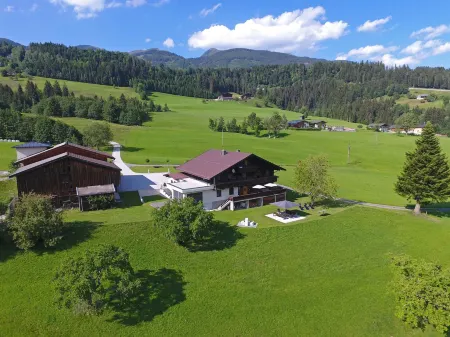 Rustic Mansion in Mittersill Near Kirchberg Ski Area
