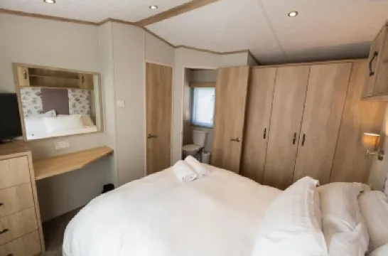 羅斯代爾湖邊小屋 住宿飯店