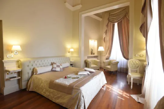 Suite Hotel Santa Chiara