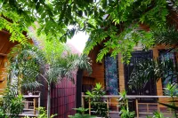 Banana Leaf Bungalow