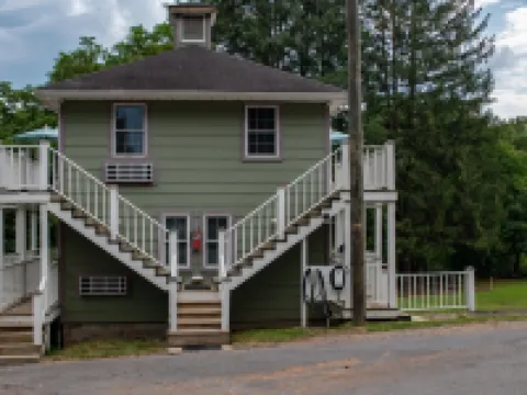 Elk River Hotel & Cafe Hotels in Braxton County