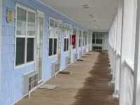 BEAUTIFUL UPSTAIRS CORNER STUDIO CONDO ON ATLANTIC BEACH