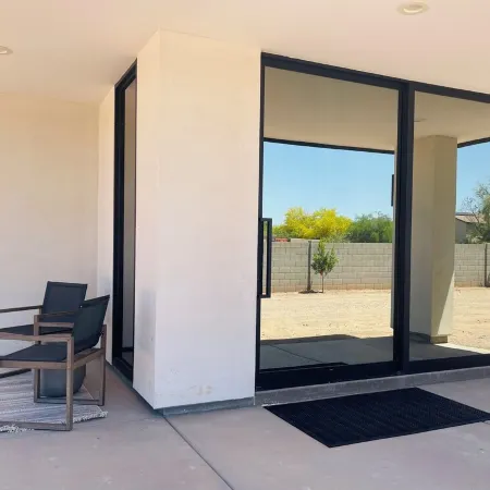 Luxurious King Suite in Gilbert. Private Entrance!