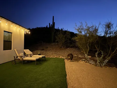 Private Casita w desert landscape and great views.