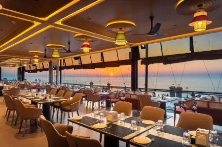 Hotel Miramar Отели рядом с достопримечательностью «Мирасол Лейк Гарден»