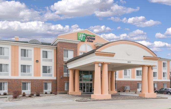 Holiday Inn Express & Suites AMES by IHG