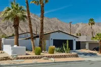 Desert Mid Century Oasis w/ Pool. Steps to Trails Hotels in La Quinta