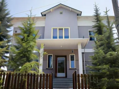 People Guest House Hotels in Alamudun