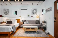 Stylish Studio Oasis - Cozy Retreat Close to Downtown and Beaches Hotels near Clinch Park