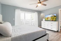 Wave-Free Swimming and Premier Dock Access - Tranquil Cove Oasis