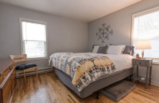 Mountain View Cottage, Walk Everywhere, Huge Fenced Yard 約瑟夫酒店