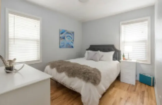 Mountain View Cottage, Walk Everywhere, Huge Fenced Yard 約瑟夫酒店