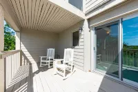 Stunning Marsh Views and Cozy Living Space - Elegant Villa Retreat