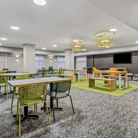 Spark by Hilton Merrillville