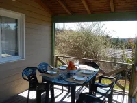 Large furnished cottage with terrace Hotels in Beynat