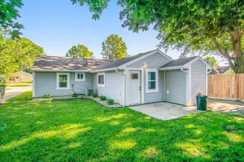 3 miles to Notre Dame