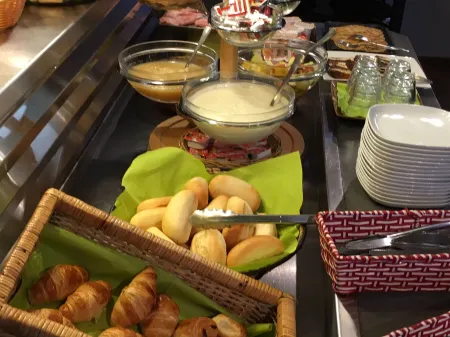 Brit Hotel Baillet-en-France Отели в г. Байе-ан-Франс