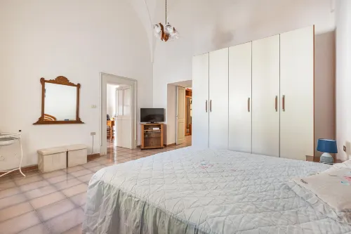 3836 Da Donatuccia by Barbarhouse