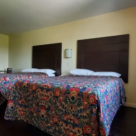 Plano Inn & Suites