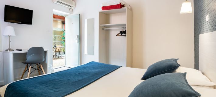 Au Patio Morand Hotels in Lyon