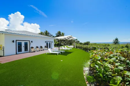 Casey Key Resorts - Beachfront