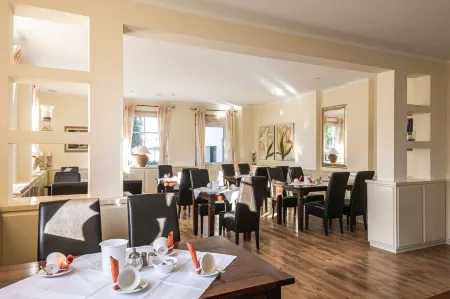 Gutshof Havelland Отели в г. Бризеланг