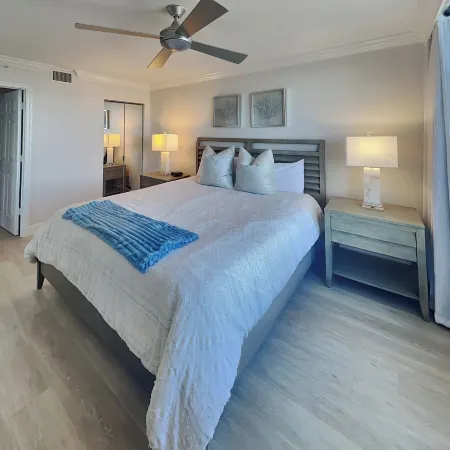Lovers Key Resort 404