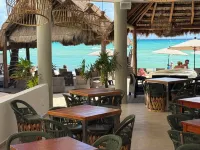 Luciana Hotel & Beach Club