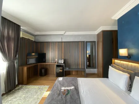 Rhisos Gold Otel Отели в г. Tophane Mahallesi