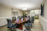 Wyndham Garden Fresno Yosemite Airport - spa