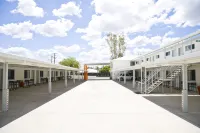 Roma Central Motel - parking