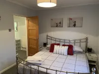 Lovely 1 Bedroom Ground Floor Apartment Max 4 Per