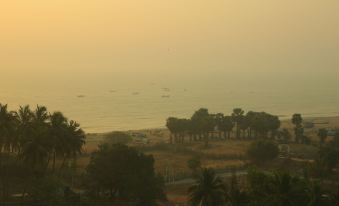 Misty Ocean - A Bergamont Group of Hotel
