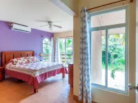 Nicely Priced Duplex in Surfside with Private Pool and AC in Every Room Hotels in Potrero