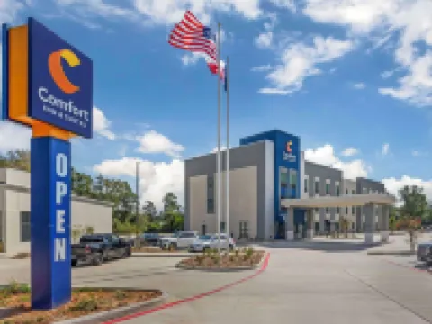 Comfort Inn & Suites Huntsville Near University Hotels in Walker County