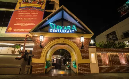 Highway View Отели рядом с достопримечательностью «Nerul Balaji Temple»