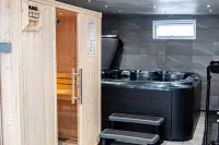 1-Bed Apartment with Private Hot Tub, Sauna & Gym Hotels in Dagenham