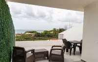 3 Bedroom Oceanfront Beach House - parking