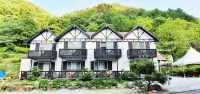 Jirisan Yeonriji Pension Hotels in Hamyang-gun